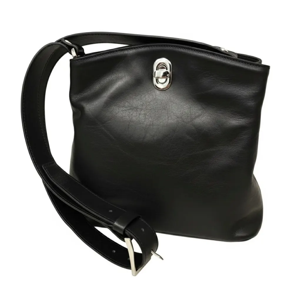 LEATHER BUCKET BAG - BLACK